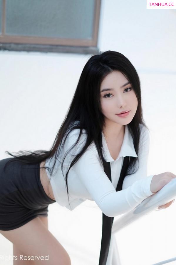 汤曼玲 玛鲁娜 [XiuRen]高清写真图 2023.04.11 No.6553 玛鲁娜Manuela 美臀短裙第27张图片